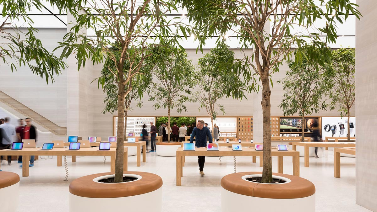 Apple london flagship Store