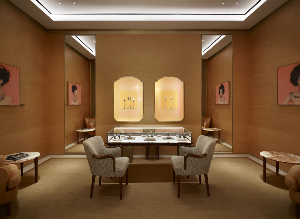 The Importance of VIP Rooms or VIP Table for Jewelry Store Interior Design