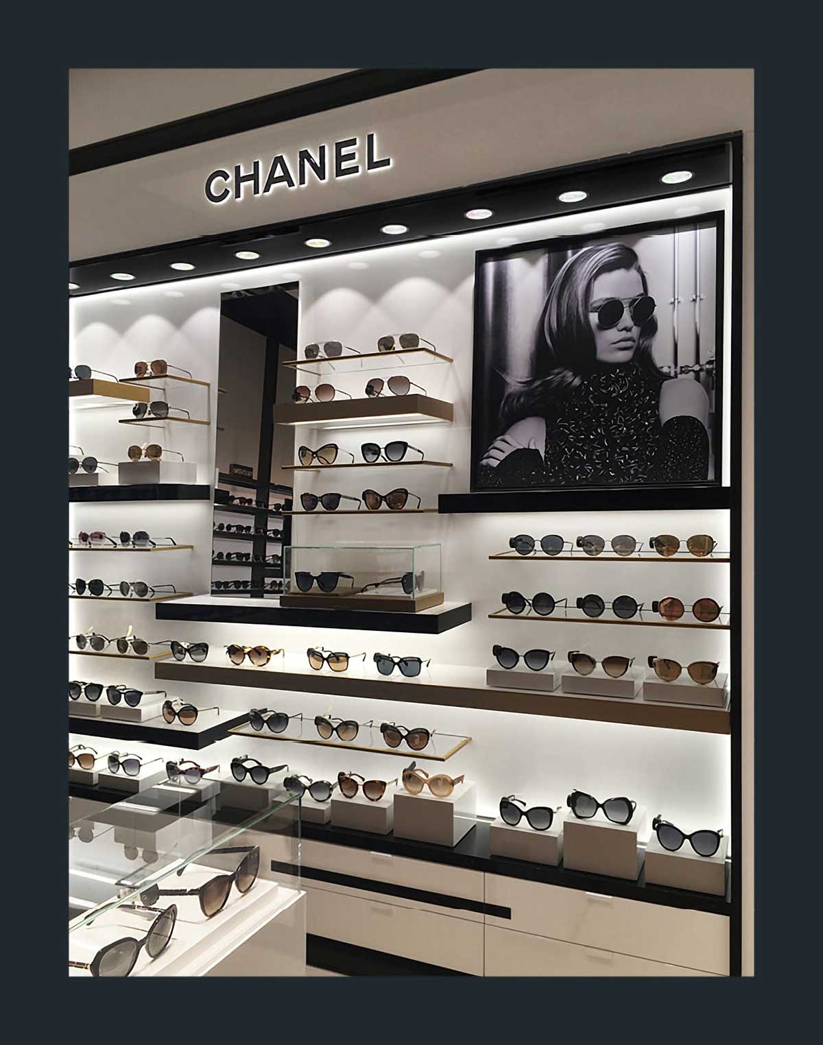 Chanel Eyewear store in Linacente, Rome - M2 Retail