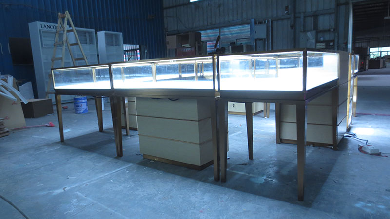 Customized 3x3m or 3x2m Gold Glass Display Counter Jewerly Mall Kiosk with Movable Cabinets