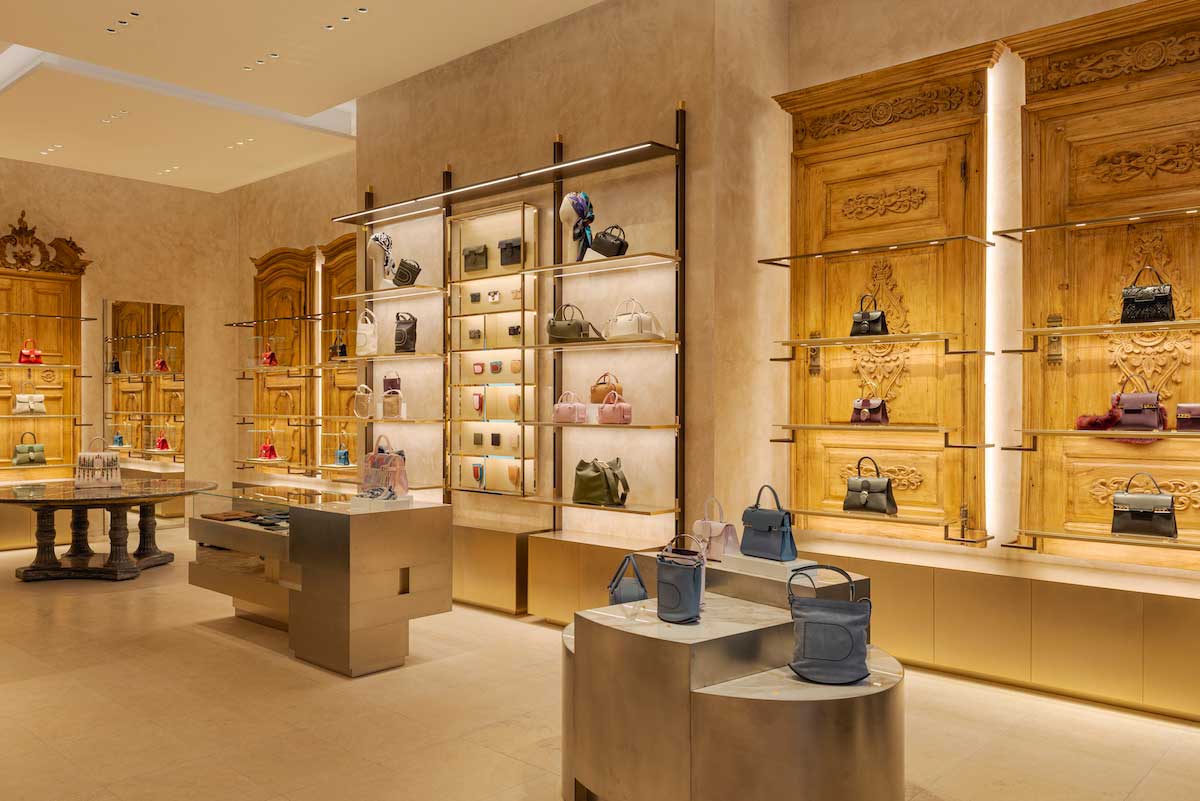 Delvaux store by Vudafieri-Saverino Partners