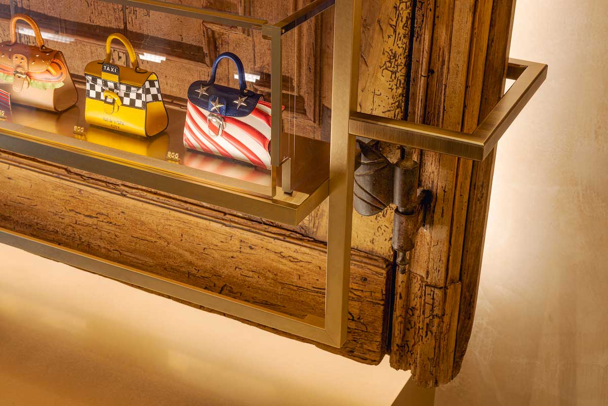 Delvaux store by Vudafieri-Saverino Partners