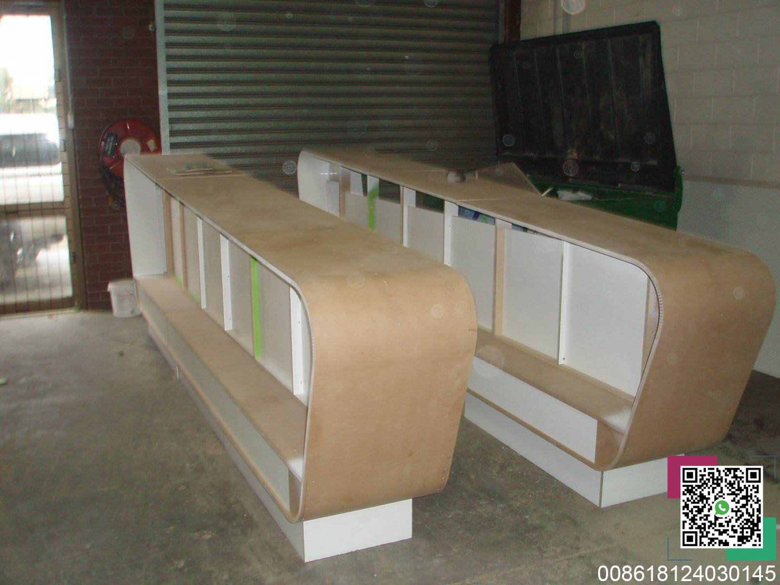 PAK mobile phone kiosk factory photo