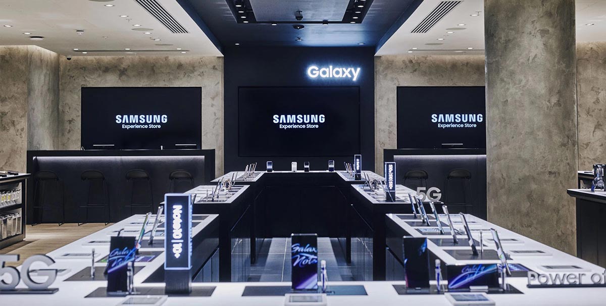 Samsung mobile phone showcase