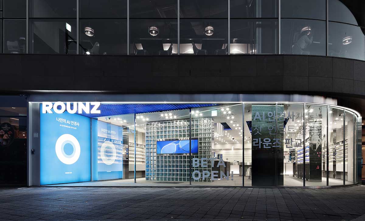 Zero-Contact Eyewear Retail Store “Rounz” in South Korea