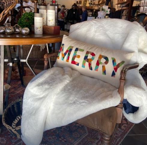 Pillow - Merry