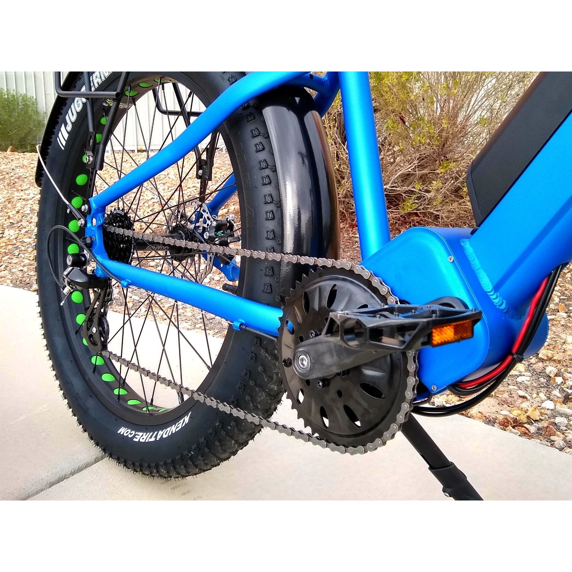 https://cdn.shopifycdn.net/s/files/1/0273/7691/0433/products/eunorau-fat-hd-48v-15-6ah-1000w-fat-tire-electric-mountain-bike-15765364572257.jpg?v=1680100173