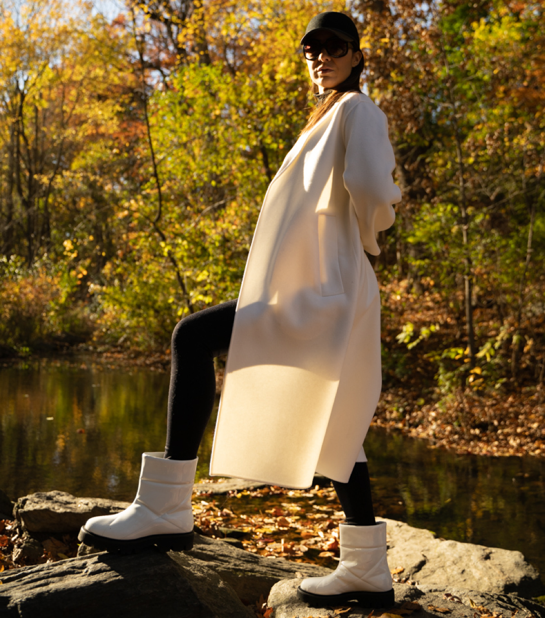 Damu:  White Patent