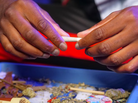 How to Properly Roll a Joint