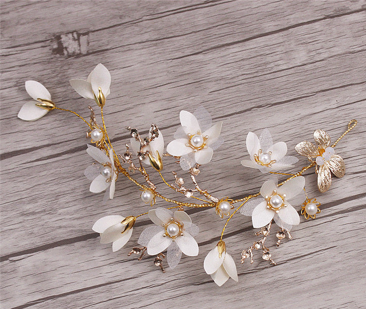 Wafer Flower & Crystal Bridal Comb