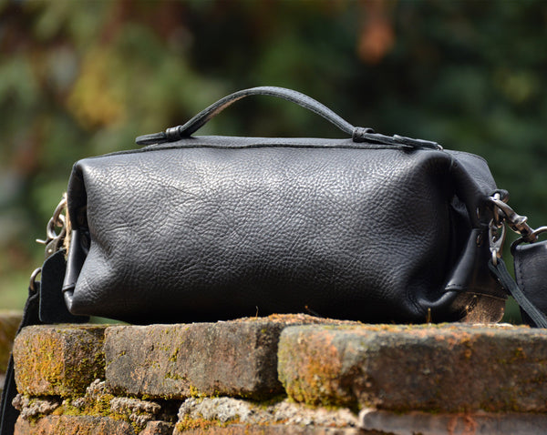 台灣李記皮具 李記 原創真皮手工 鞣製職人技 簡約軟皮單肩包 1501號 頭層牛皮包包 皮革 原創手工真皮 皮件