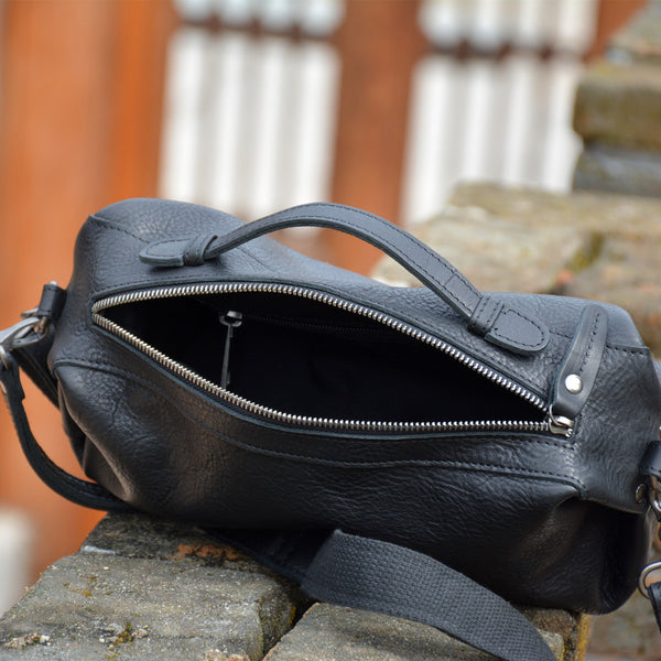 台灣李記皮具 李記 原創真皮手工 鞣製職人技 簡約軟皮單肩包 1501號 頭層牛皮包包 皮革 原創手工真皮 皮件