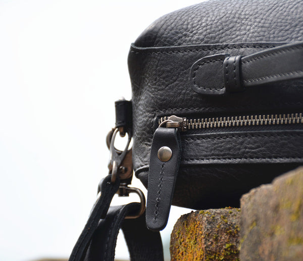 台灣李記皮具 李記 原創真皮手工 鞣製職人技 簡約軟皮單肩包 1501號 頭層牛皮包包 皮革 原創手工真皮 皮件