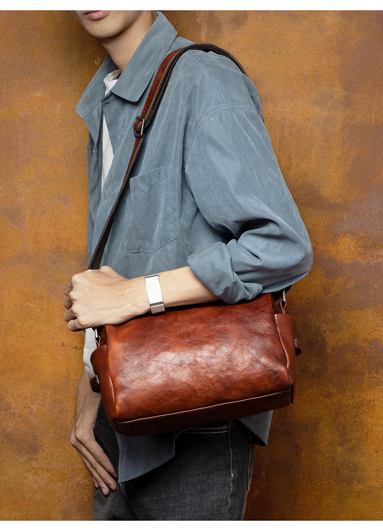 台灣李記皮具 李記 原創真皮手工 牛革 橫款橢筒包 3930號 頭層牛皮包包 皮革 原創手工真皮 皮件