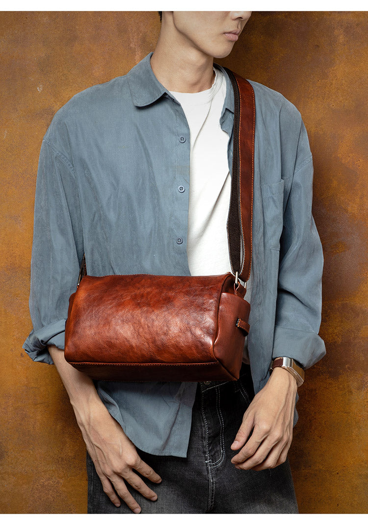 台灣李記皮具 李記 原創真皮手工 牛革 橫款橢筒包 3930號 頭層牛皮包包 皮革 原創手工真皮 皮件