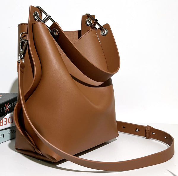 台灣李記皮具 李記 原創真皮手工 卡哇伊トート木耳邊ッグ腋下托特包j070號原創手工真皮 皮件