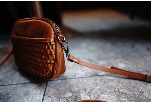 สินค้าเครื่องหนัง Lee Kee ของไต้หวัน Lee Kee หนังแท้ทำด้วยมือ ジッパーล็อคทอมือ り สไตล์ต่างประเทศ レ กระเป๋าสะพายไหล่ M2011 กระเป๋าหนังวัวชั้นแรก หนังวัวแท้ที่ทำด้วยมือ สินค้าเครื่องหนัง