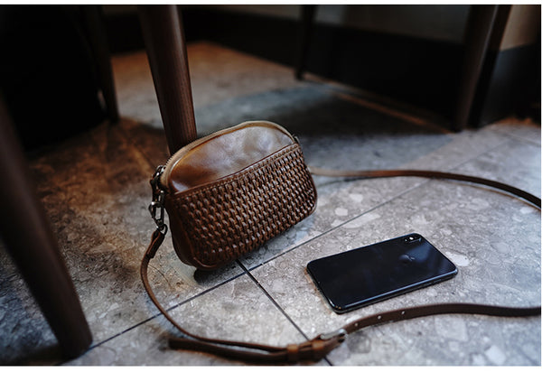 สินค้าเครื่องหนัง Lee Kee ของไต้หวัน Lee Kee หนังแท้ทำด้วยมือ ジッパーล็อคทอมือ り สไตล์ต่างประเทศ レ กระเป๋าสะพายไหล่ M2011 กระเป๋าหนังวัวชั้นแรก หนังวัวแท้ที่ทำด้วยมือ สินค้าเครื่องหนัง