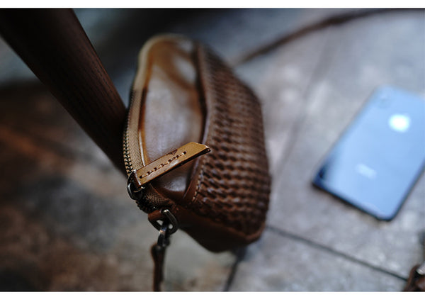 สินค้าเครื่องหนัง Lee Kee ของไต้หวัน Lee Kee หนังแท้ทำด้วยมือ ジッパーล็อคทอมือ り สไตล์ต่างประเทศ レ กระเป๋าสะพายไหล่ M2011 กระเป๋าหนังวัวชั้นแรก หนังวัวแท้ที่ทำด้วยมือ สินค้าเครื่องหนัง