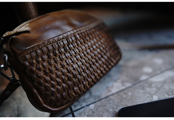 สินค้าเครื่องหนัง Lee Kee ของไต้หวัน Lee Kee หนังแท้ทำด้วยมือ ジッパーล็อคทอมือ り สไตล์ต่างประเทศ レ กระเป๋าสะพายไหล่ M2011 กระเป๋าหนังวัวชั้นแรก หนังวัวแท้ที่ทำด้วยมือ สินค้าเครื่องหนัง