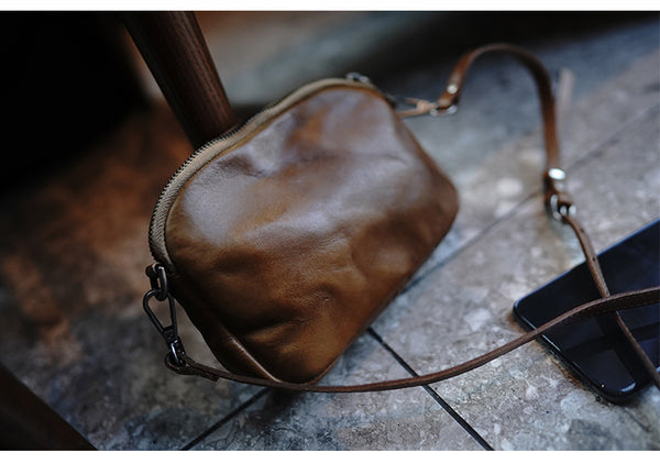 สินค้าเครื่องหนัง Lee Kee ของไต้หวัน Lee Kee หนังแท้ทำด้วยมือ ジッパーล็อคทอมือ り สไตล์ต่างประเทศ レ กระเป๋าสะพายไหล่ M2011 กระเป๋าหนังวัวชั้นแรก หนังวัวแท้ที่ทำด้วยมือ สินค้าเครื่องหนัง