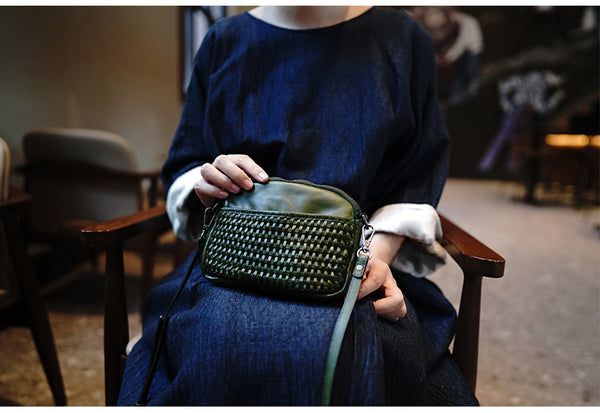 สินค้าเครื่องหนัง Lee Kee ของไต้หวัน Lee Kee หนังแท้ทำด้วยมือ ジッパーล็อคทอมือ り สไตล์ต่างประเทศ レ กระเป๋าสะพายไหล่ M2011 กระเป๋าหนังวัวชั้นแรก หนังวัวแท้ที่ทำด้วยมือ สินค้าเครื่องหนัง