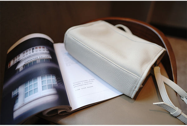 Taiwan Lee Kee Leather Goods Lee Kee Original Handmade Leather Highly Handmade Sensato Ryuko Messenger Bag No. M2212 First Layer Cowhide Bag Leather Original Handmade Leather Leather Goods