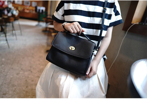 Taiwan Lee Kee Leather Goods Lee Kee Original Handmade Leather Highly Handmade Sensato Ryuko Messenger Bag No. M2212 First Layer Cowhide Bag Leather Original Handmade Leather Leather Goods