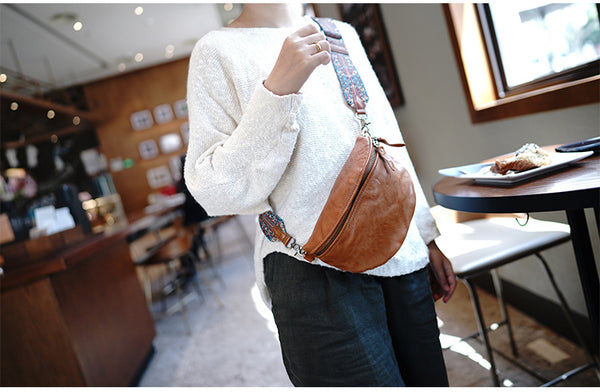 Taiwan Lee Kee Leather Goods Lee Kee original handmade genuine leather washed wrinkled folk wide shoulder strap half yen saddle bag No. M1906 first layer cowhide bag leather original handmade genuine leather leather goods