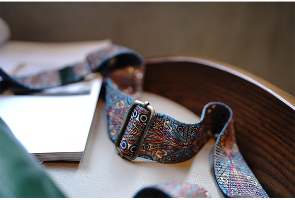 Taiwan Lee Kee Leather Goods Lee Kee original handmade genuine leather washed wrinkled folk wide shoulder strap half yen saddle bag No. M1906 first layer cowhide bag leather original handmade genuine leather leather goods