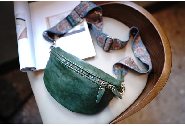 Taiwan Lee Kee Leather Goods Lee Kee original handmade leather washed wrinkled folk wide shoulder strap half yen saddle bag No. M1906 first layer cowhide bag leather original handmade leather leather goods