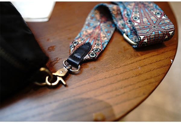 Taiwan Lee Kee Leather Goods Lee Kee original handmade genuine leather washed wrinkled folk wide shoulder strap half yen saddle bag No. M1906 first layer cowhide bag leather original handmade genuine leather leather goods