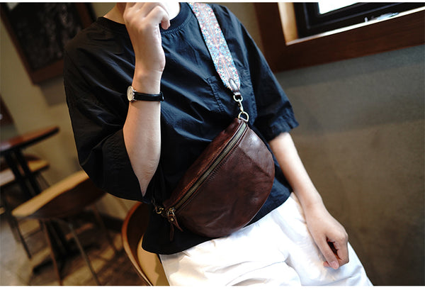 Taiwan Lee Kee Leather Goods Lee Kee original handmade genuine leather washed wrinkled folk wide shoulder strap half yen saddle bag No. M1906 first layer cowhide bag leather original handmade genuine leather leather goods
