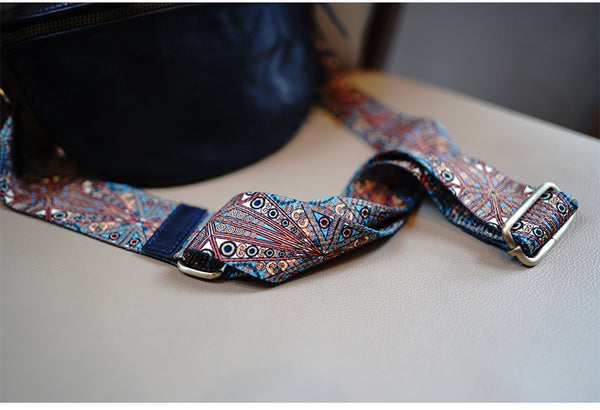 Taiwan Lee Kee Leather Goods Lee Kee original handmade genuine leather washed wrinkled folk wide shoulder strap half yen saddle bag No. M1906 first layer cowhide bag leather original handmade genuine leather leather goods