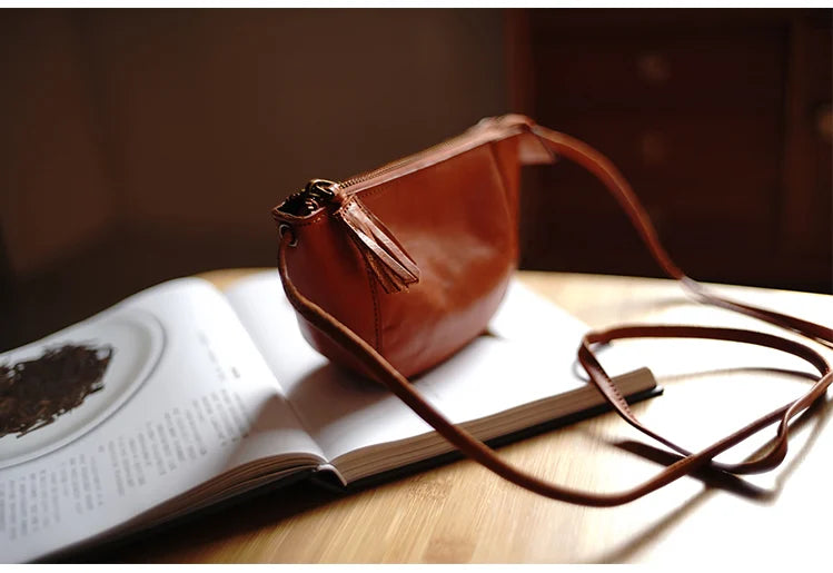 Taiwan Lee Kee Leather Goods Lee Kee original leather handmade Zhilin cow leather ancient leather shoulder bag -Mini small bag No. M2815 first layer cowhide bag leather original handmade leather leather goods