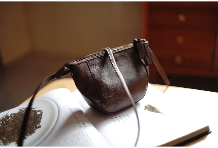 Taiwan Lee Kee Leather Goods Lee Kee original leather handmade Zhilin cow leather ancient leather shoulder bag -Mini small bag No. M2815 first layer cowhide bag leather original handmade leather leather goods