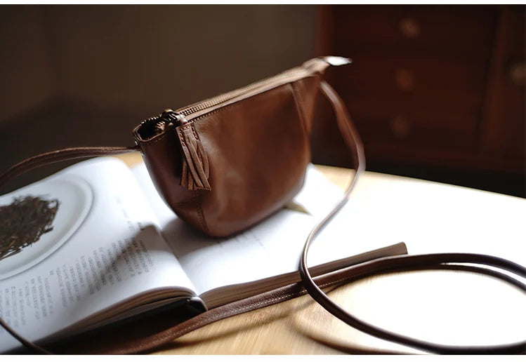 Taiwan Lee Kee Leather Goods Lee Kee original leather handmade Zhilin cow leather ancient leather shoulder bag -Mini small bag No. M2815 first layer cowhide bag leather original handmade leather leather goods