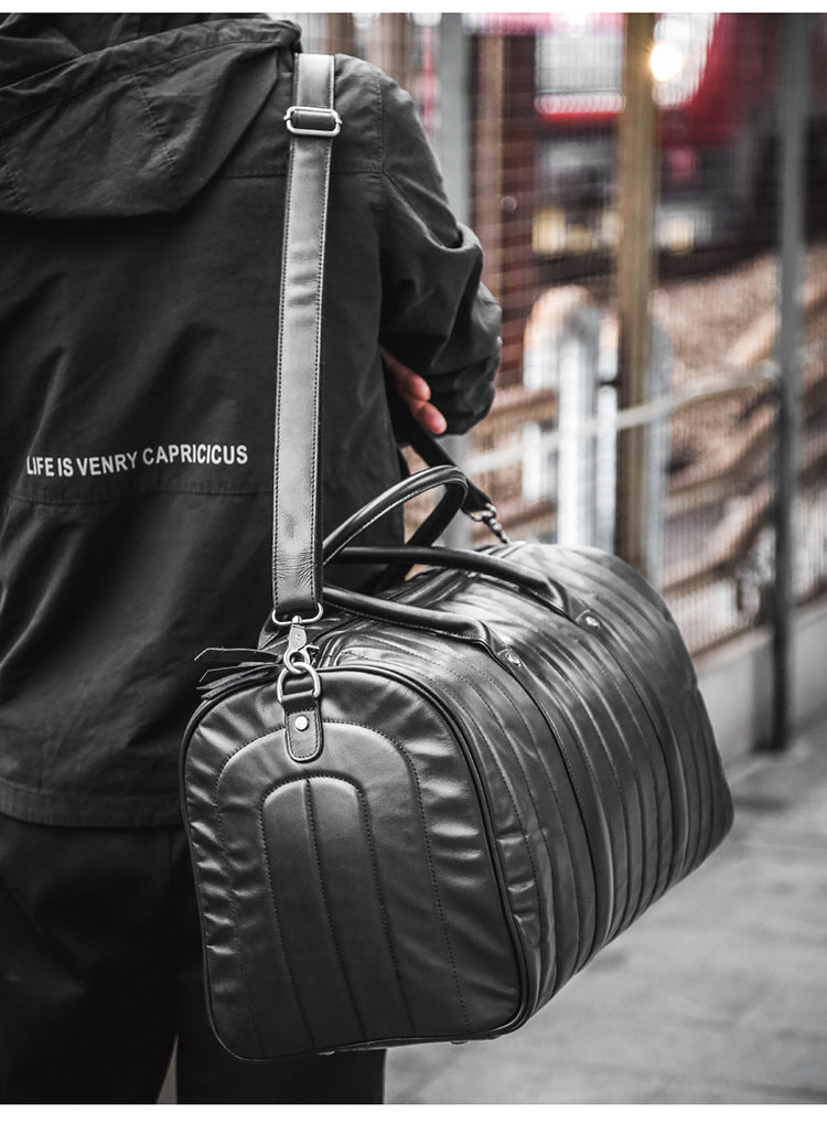 สินค้าเครื่องหนัง Lee Kee ของไต้หวัน Lee Kee หนังแท้แฮนด์เมดกีฬาและฟิตเนสสไตล์กระเป๋าหนังแท้กระเป๋าสะพายข้างหมายเลข 6530 กระเป๋าหนังวัวชั้นแรกหนังหนังแท้ที่ทำด้วยมือต้นฉบับสินค้าเครื่องหนัง