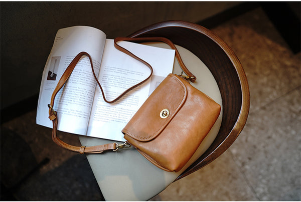 Taiwan Lee Kee Leather Goods Lee Kee original genuine leather handmade dumpling-shaped small square bag square bag M2902 first layer cowhide bag leather original handmade genuine leather leather goods