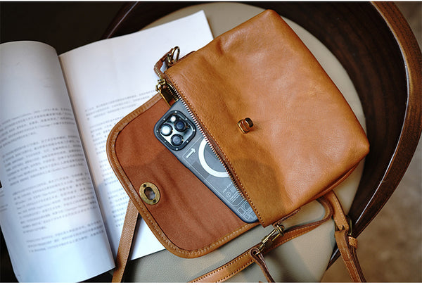 Taiwan Lee Kee Leather Goods Lee Kee original genuine leather handmade dumpling-shaped small square bag square bag M2902 first layer cowhide bag leather original handmade genuine leather leather goods