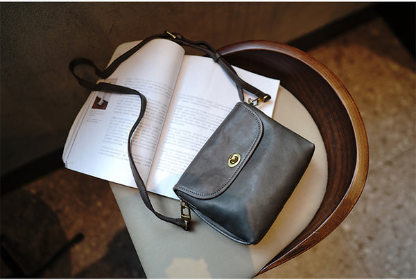 Taiwan Lee Kee Leather Goods Lee Kee original genuine leather handmade dumpling-shaped small square bag square bag M2902 first layer cowhide bag leather original handmade genuine leather leather goods