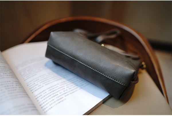 Taiwan Lee Kee Leather Goods Lee Kee original handmade genuine leather dumpling-shaped small square bag square bag M2902 first layer cowhide bag leather original handmade genuine leather leather goods