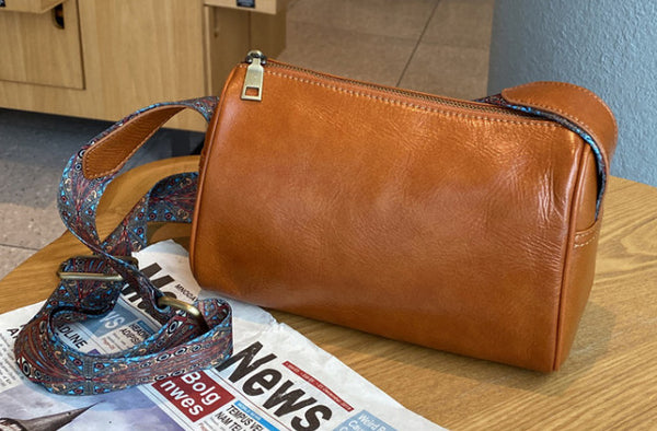 Taiwan Lee Kee Leather Goods Lee Kee Original Genuine Leather Handmade Ins Trendy Functional Messenger Bag No. 5110 First Layer Cowhide Bag Leather Original Handmade Genuine Leather Leather Goods