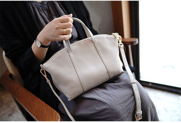 Taiwan Lee Kee Leather Goods Lee Kee original genuine leather handmade authentic cowhide dumplings genuine leather bag No. M1912 first layer cowhide bag leather original handmade genuine leather leather goods