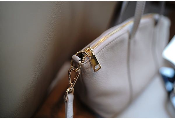 Taiwan Lee Kee Leather Goods Lee Kee original genuine leather handmade authentic cowhide dumplings genuine leather bag No. M1912 first layer cowhide bag leather original handmade genuine leather leather goods