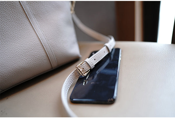 Taiwan Lee Kee Leather Goods Lee Kee original genuine leather handmade authentic cowhide dumplings genuine leather bag No. M1912 first layer cowhide bag leather original handmade genuine leather leather goods