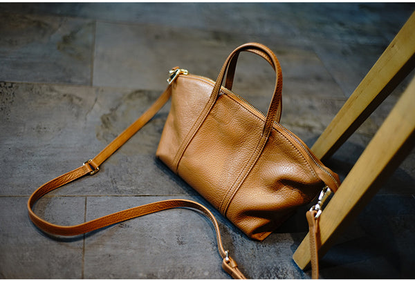Taiwan Lee Kee Leather Goods Lee Kee original genuine leather handmade authentic cowhide dumplings genuine leather bag No. M1912 first layer cowhide bag leather original handmade genuine leather leather goods