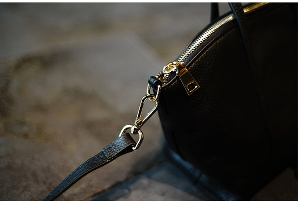 Taiwan Lee Kee Leather Goods Lee Kee original genuine leather handmade authentic cowhide dumplings genuine leather bag No. M1912 first layer cowhide bag leather original handmade genuine leather leather goods