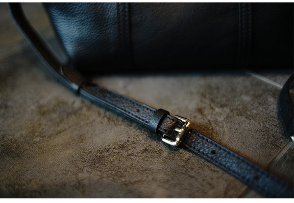 Taiwan Lee Kee Leather Goods Lee Kee original genuine leather handmade authentic cowhide dumplings genuine leather bag No. M1912 first layer cowhide bag leather original handmade genuine leather leather goods