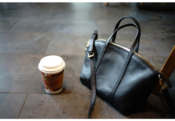 Taiwan Lee Kee Leather Goods Lee Kee original genuine leather handmade authentic cowhide dumplings genuine leather bag No. M1912 first layer cowhide bag leather original handmade genuine leather leather goods